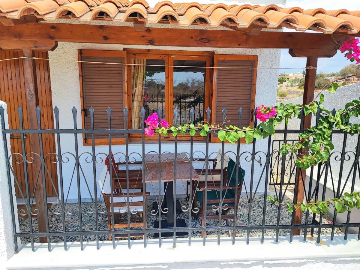 THOMAS VIEW Εξοχικό σπίτι με θέα στη θάλασσα Πόρτο Χέλι Εξωτερικό φωτογραφία