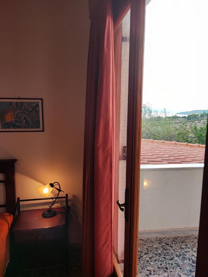 THOMAS VIEW Εξοχικό σπίτι με θέα στη θάλασσα Πόρτο Χέλι Εξωτερικό φωτογραφία